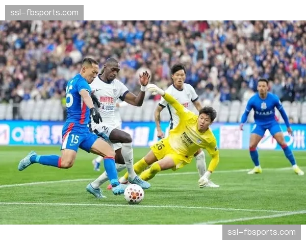 申花双枪拉唐盖伊首轮各入两球 进攻端无缝融入展现高效终结能力